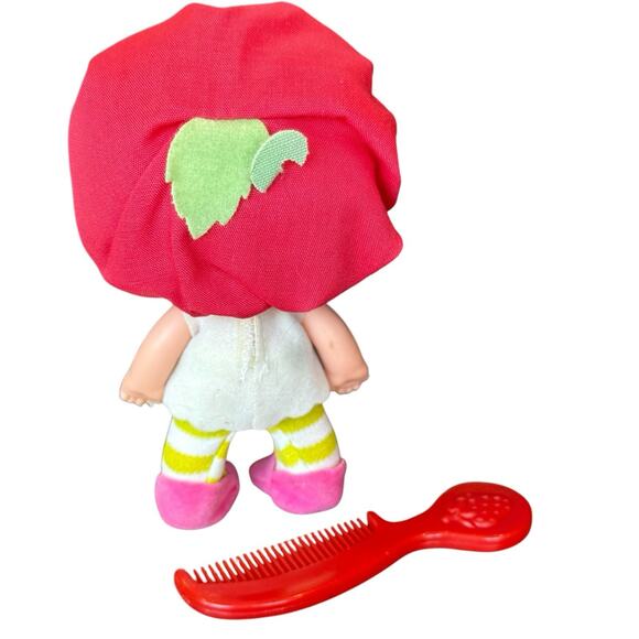 Vintage 1979 Strawberry Shortcake Cherry Cuddler Doll Flat Hands Outfit & Comb - Picture 3 of 7